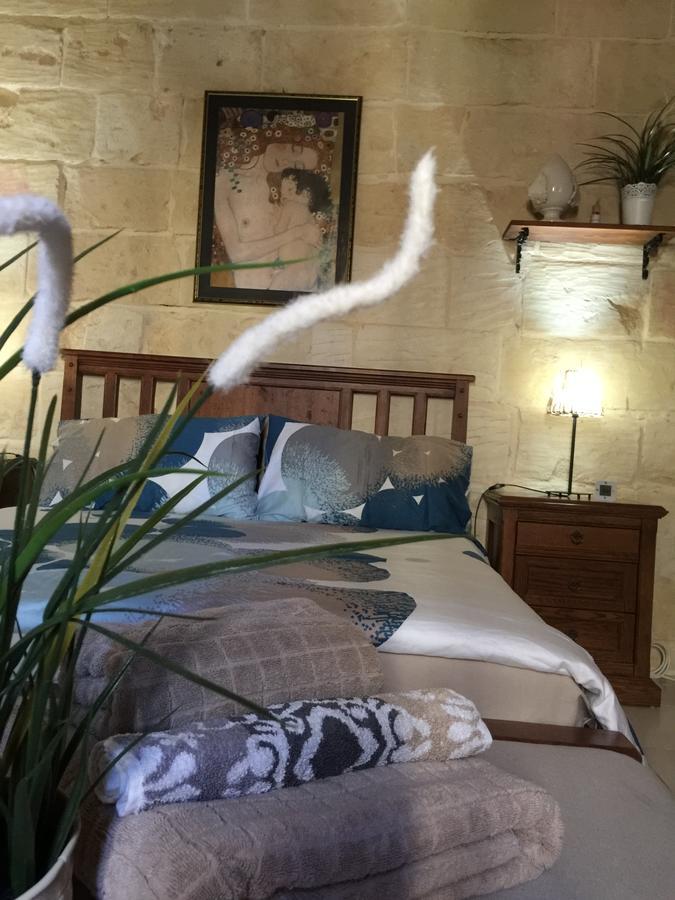 Il Pomo Bianco Bed & Breakfast Qala Luaran gambar